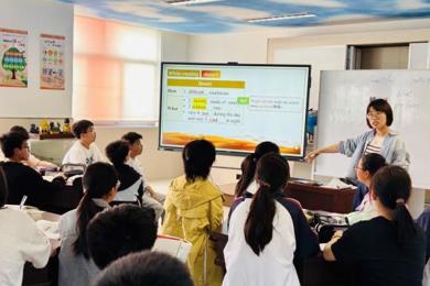 交流互鉴启发智慧，携手共育赋能未来 ——白鹤中学骨干教师赴我校开展深度访学活动