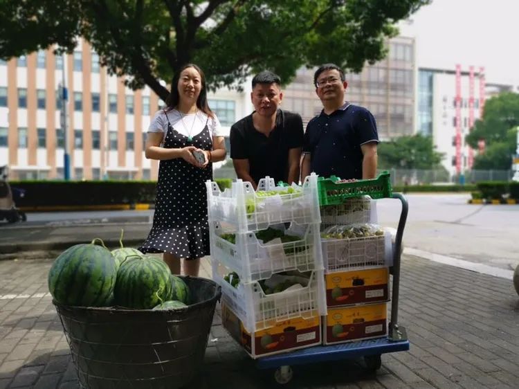 情暖七月，爱心家长助力中考