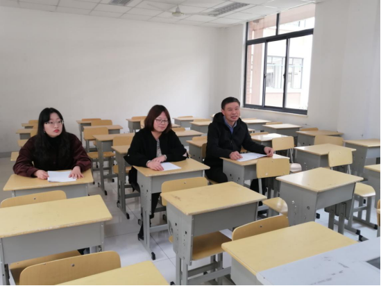 我校成功举办“祖国，我为你骄傲”读书演讲比赛