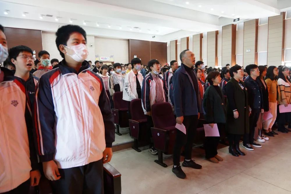 扬鞭策马越雄关&nbsp;&nbsp;亮剑中考试锋芒——城西中学初三社会实践活动暨中考誓师大会