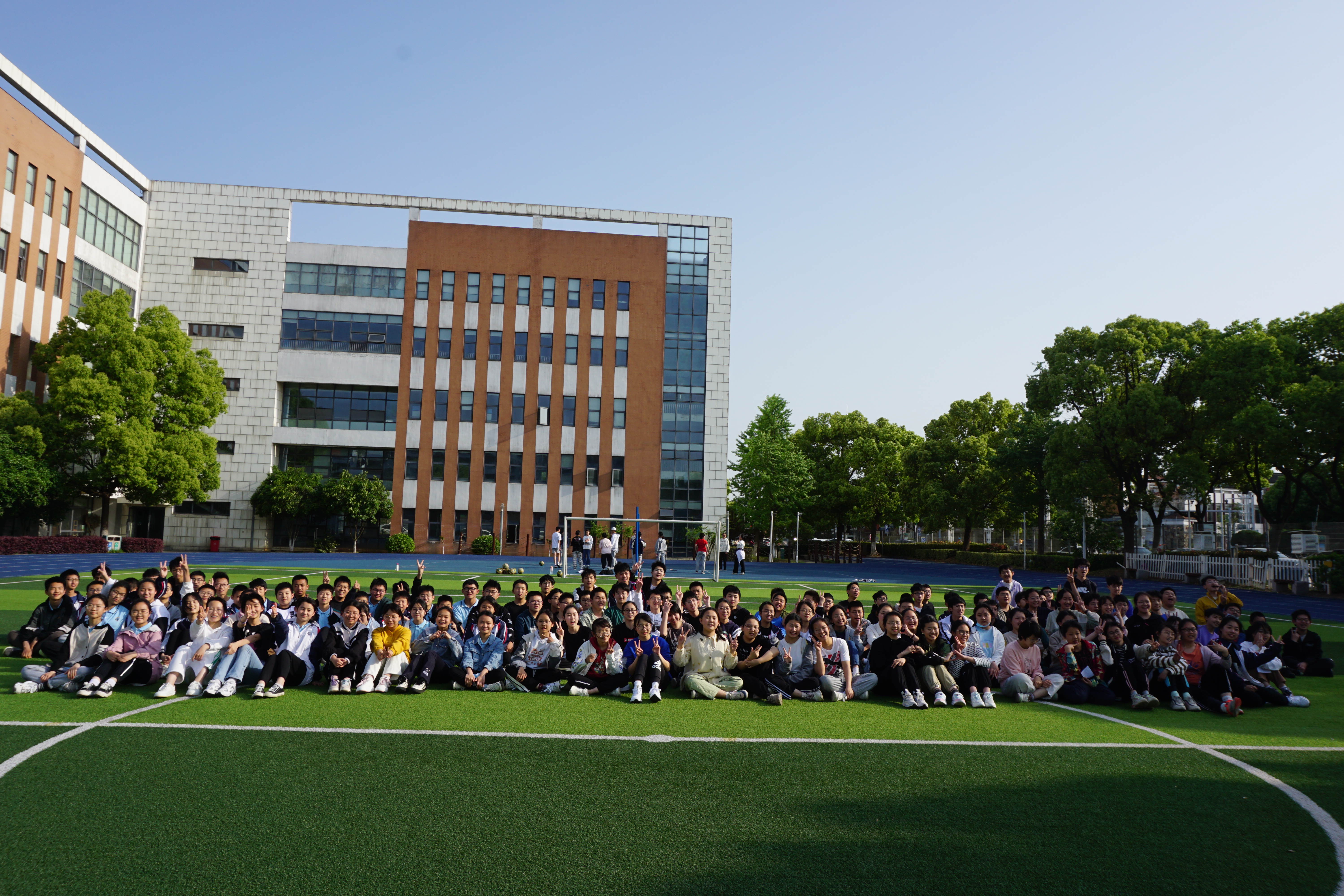 青春我定义，追梦我同行——微信推送