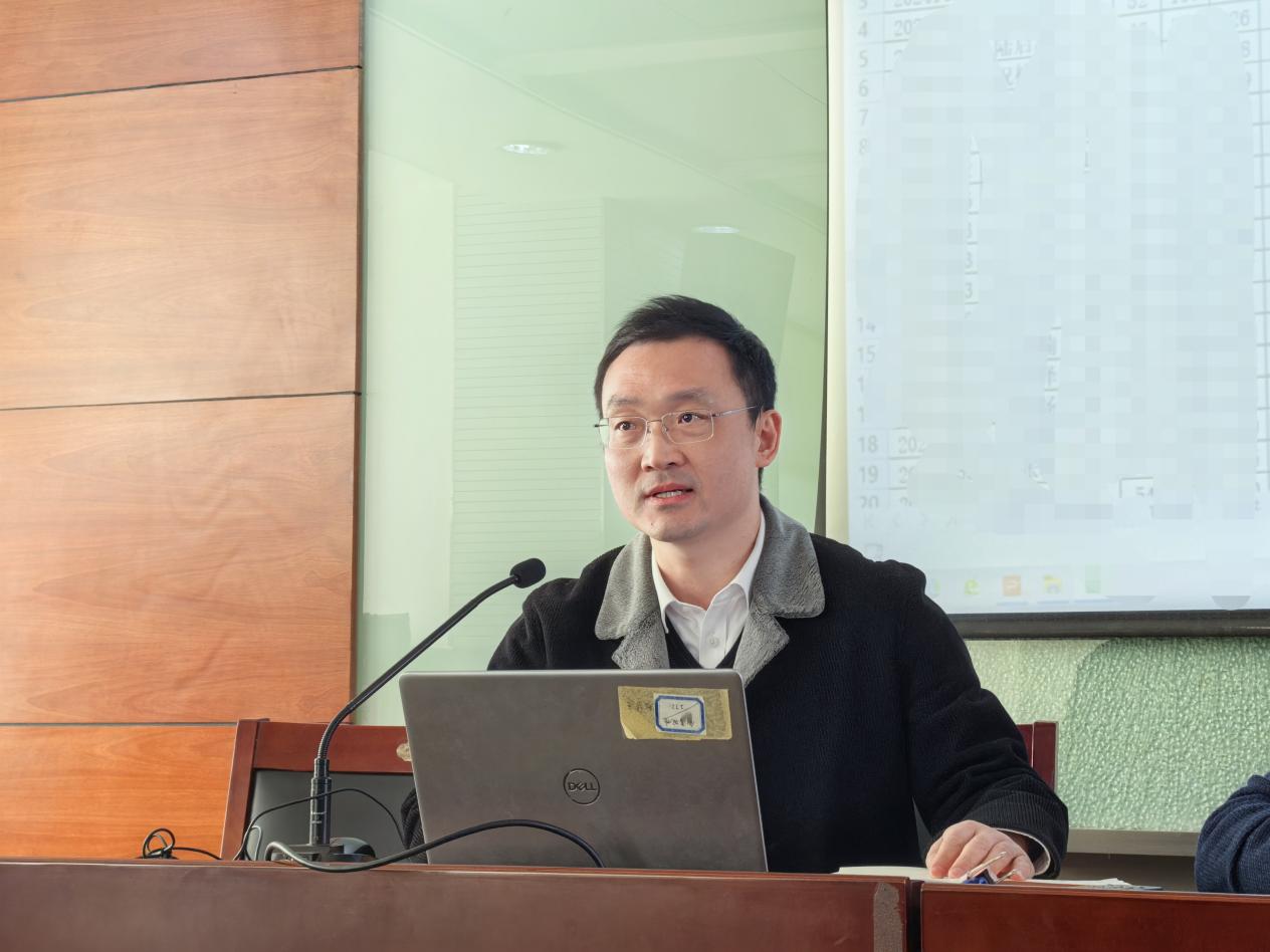 护航青春，蓄力未来——初二年级教学研讨会暨家长会