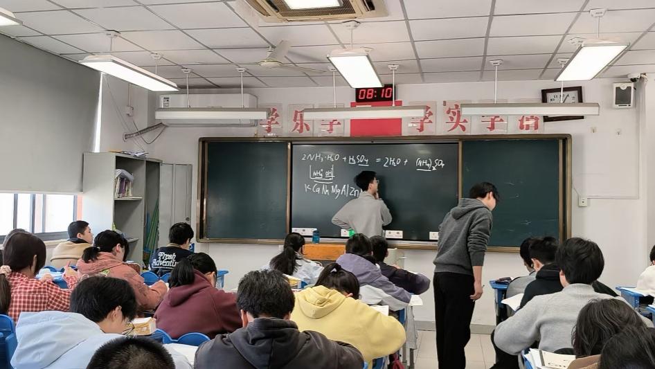 54ddcd8bdac246f98e89f31c3a6eeb9a.jpg