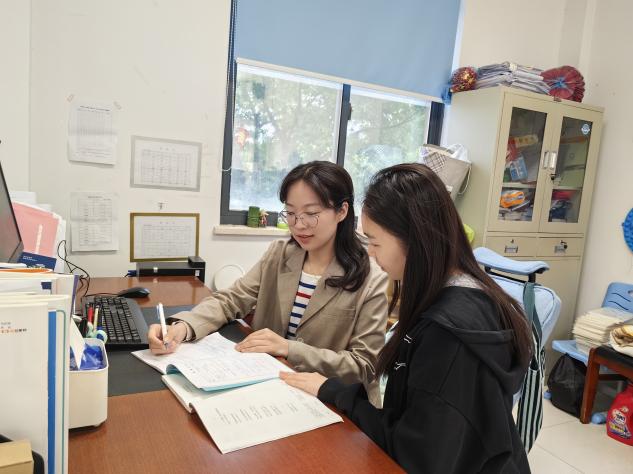 春满杏坛开新卷 风拂讲台启新程 ——苏州科技大学实习教师城西中学成长记（三）