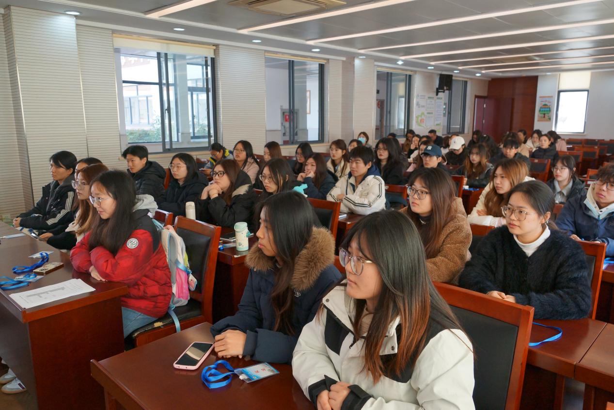 城西践梦悟师道，笃行砺心赴远方  ——苏州科技大学23级师范生于城西中学教育实习纪实